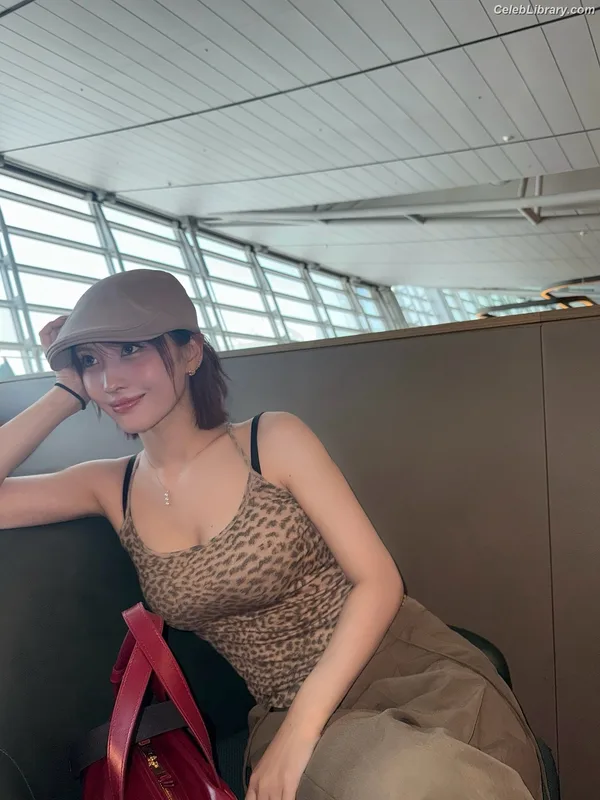 Hirai Momo  TWICE photo 8 of 639