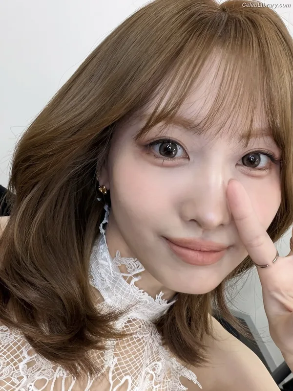 Hirai Momo  TWICE photo 14 of 639