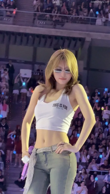 Hirai Momo  TWICE photo 10 of 639