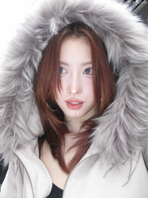 Hirai Momo  TWICE photo 13 of 639