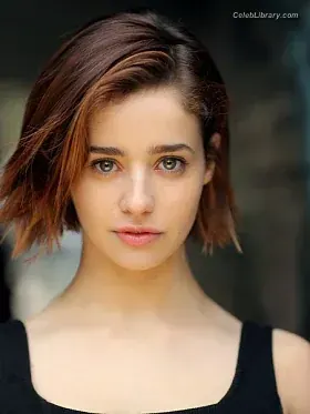 Holly Earl