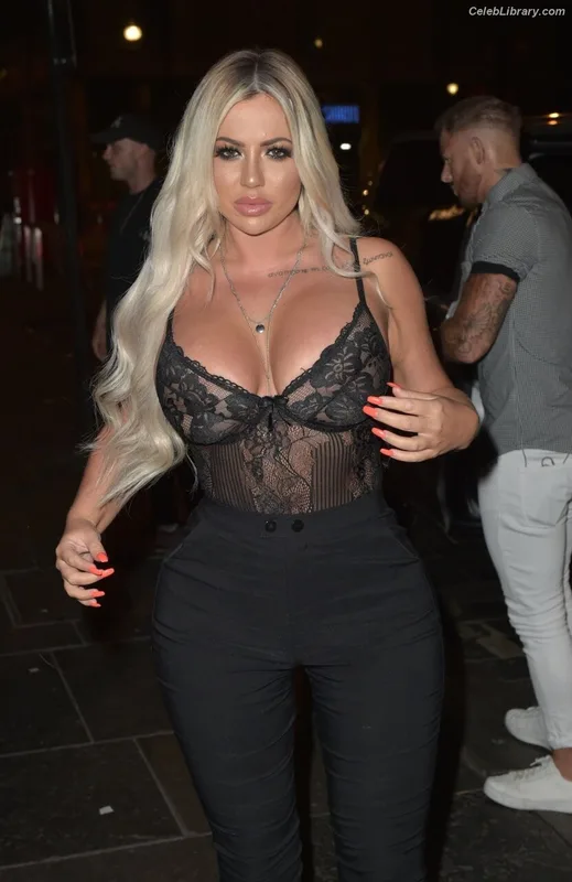Holly Hagan photo 7 of 239