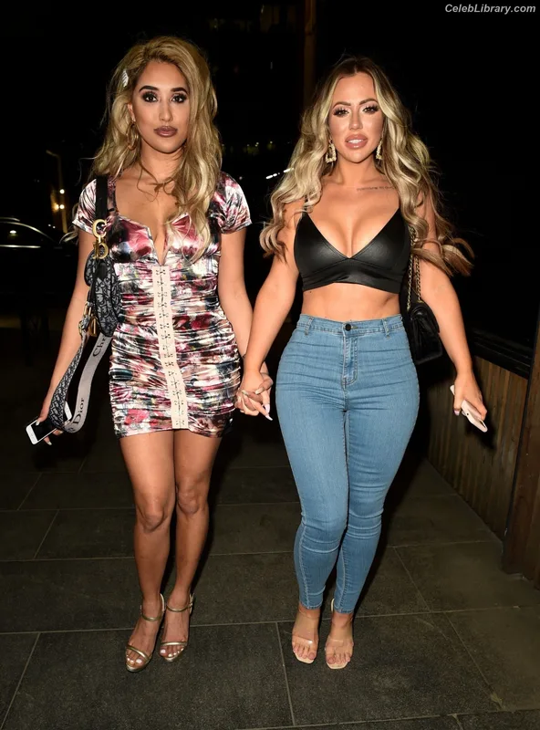 Holly Hagan photo 20 of 239