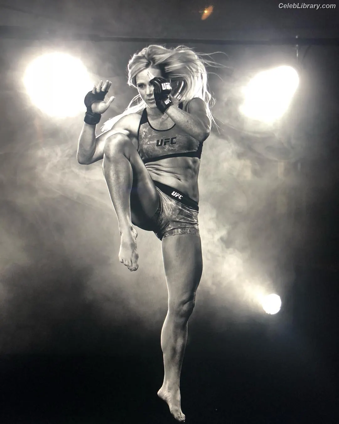 Holly Holm photo 24 of 344