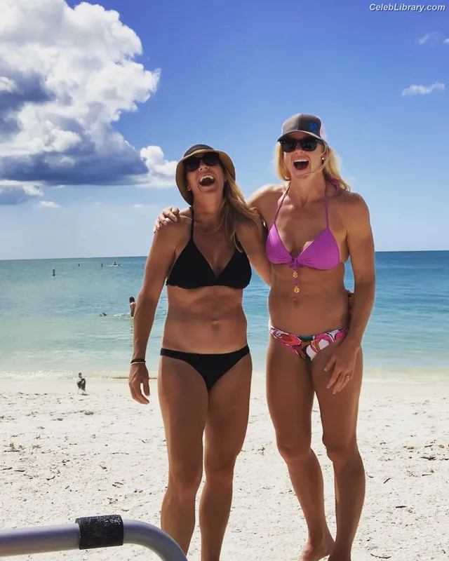 Holly Holm photo 16 of 345