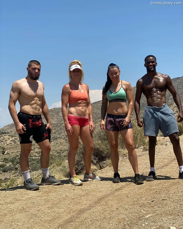 Holly Holm photo 12 of 345