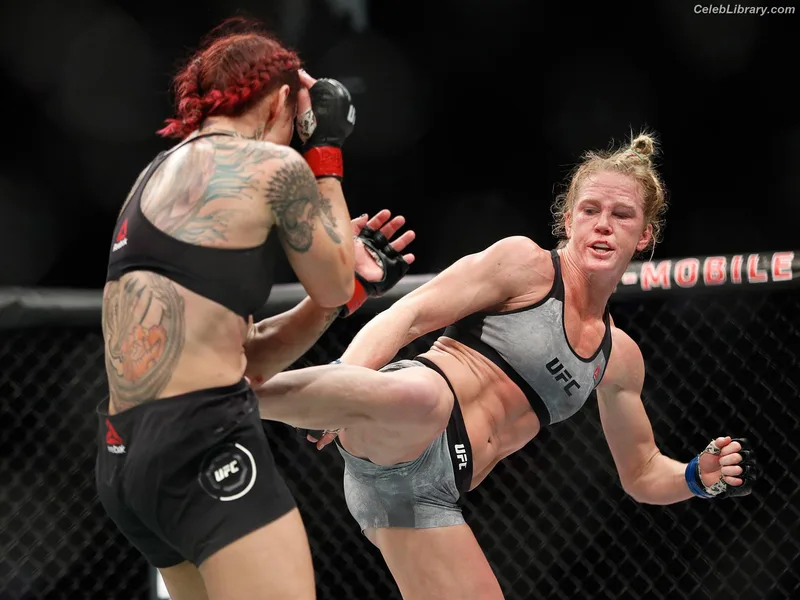 Holly Holm photo 19 of 345