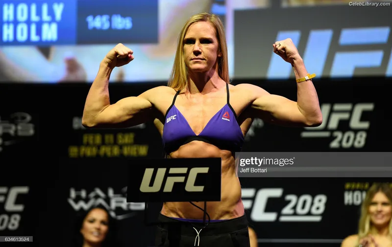 Holly Holm photo 24 of 345