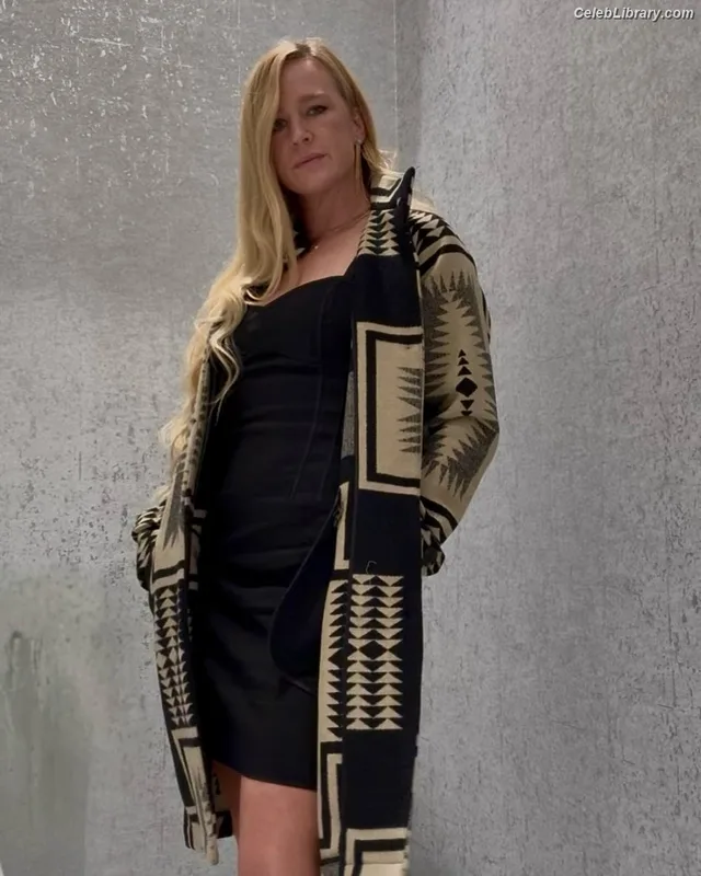 Holly Holm photo 9 of 345