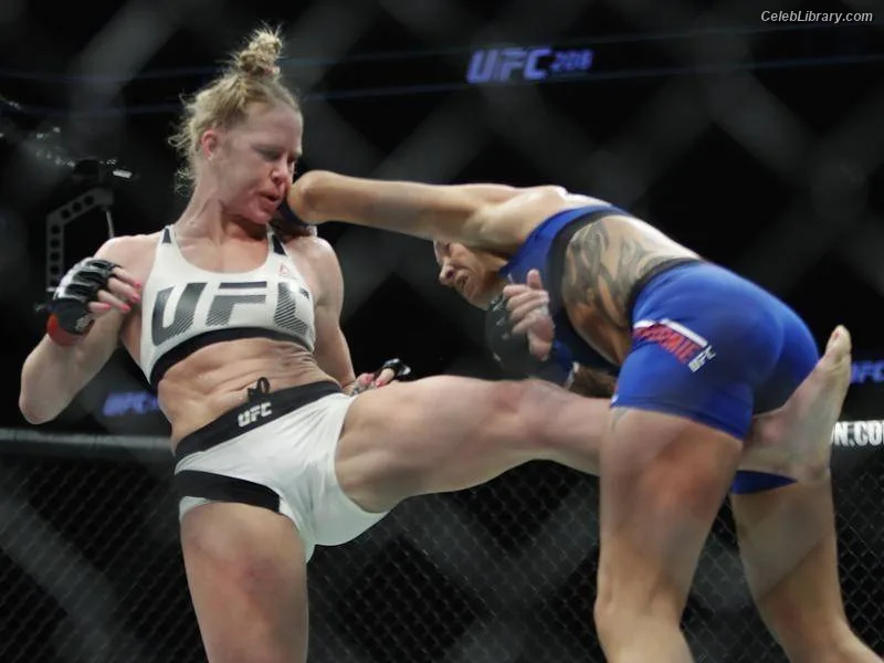 Holly Holm photo 10 of 345