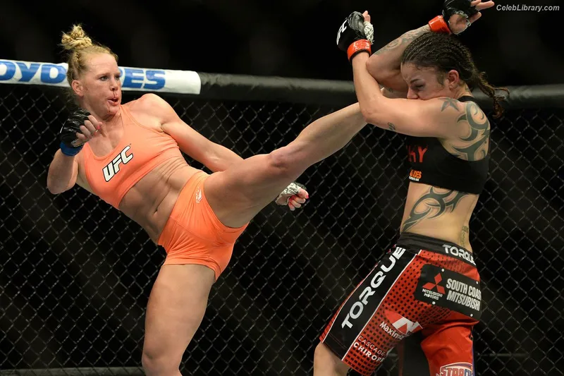 Holly Holm photo 4 of 345