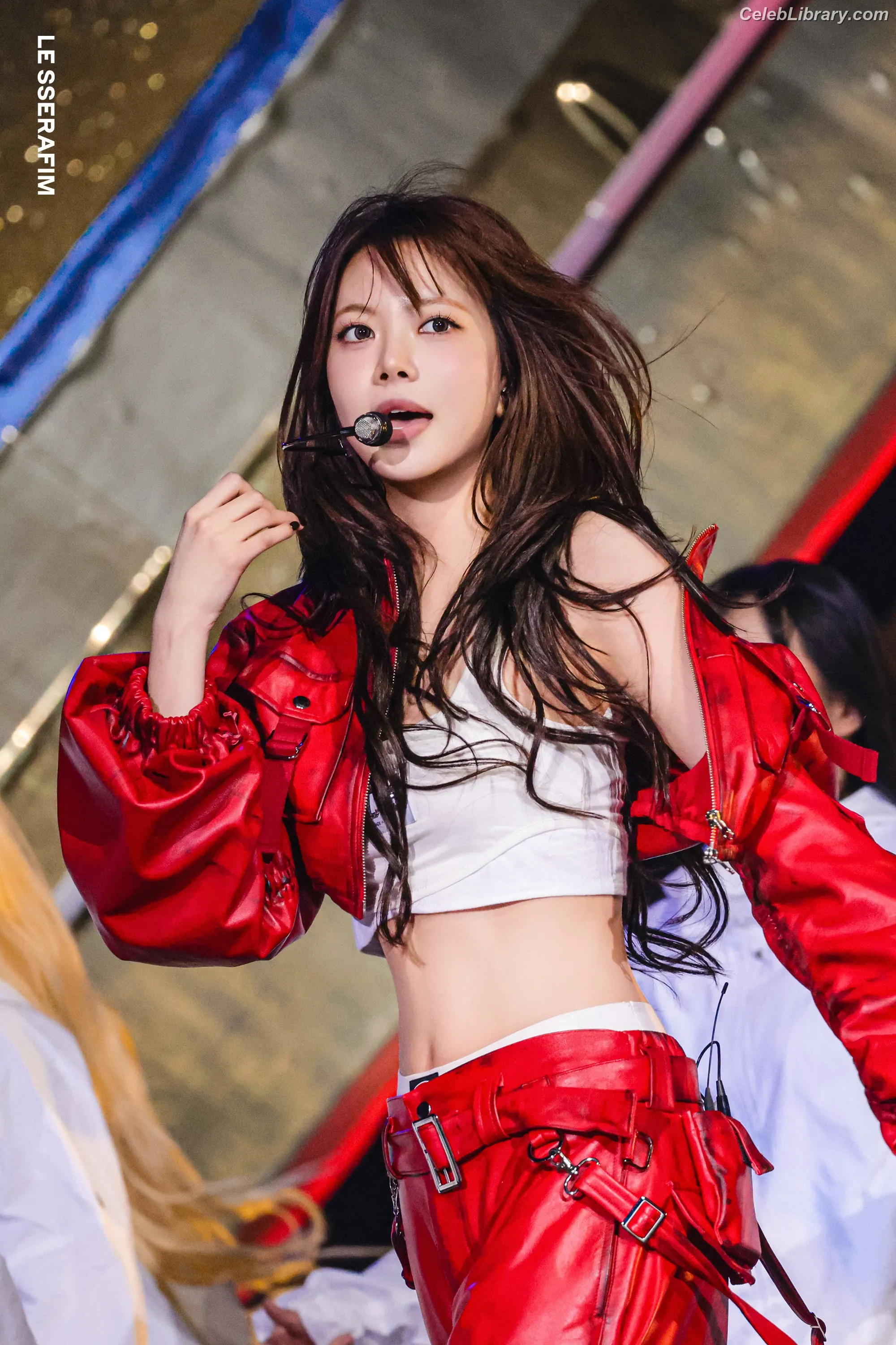 Hong Eunchae 홍은채 LESSERAFIM photo 9 of 991