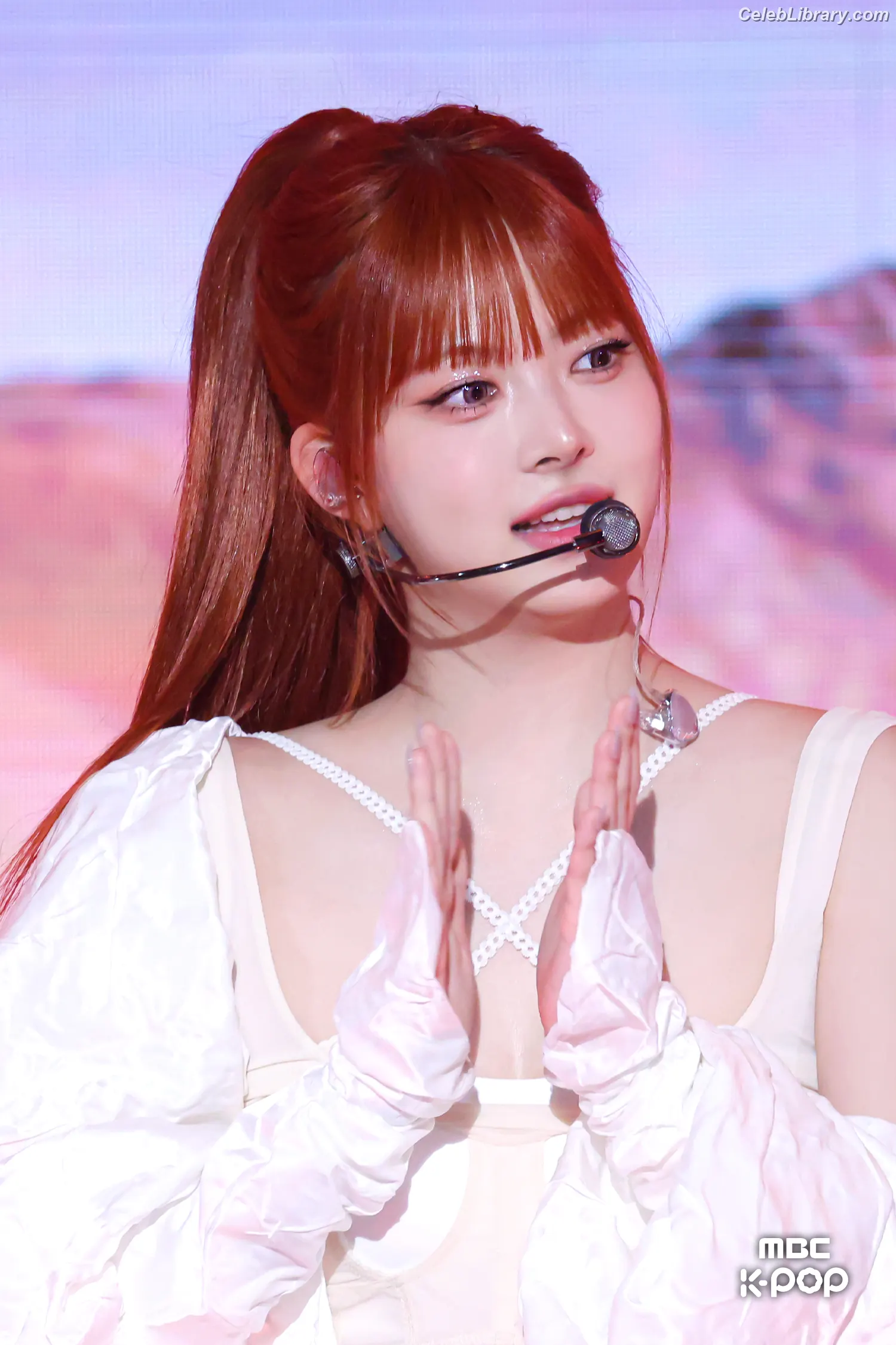 Hong Eunchae 홍은채 LESSERAFIM photo 4 of 991