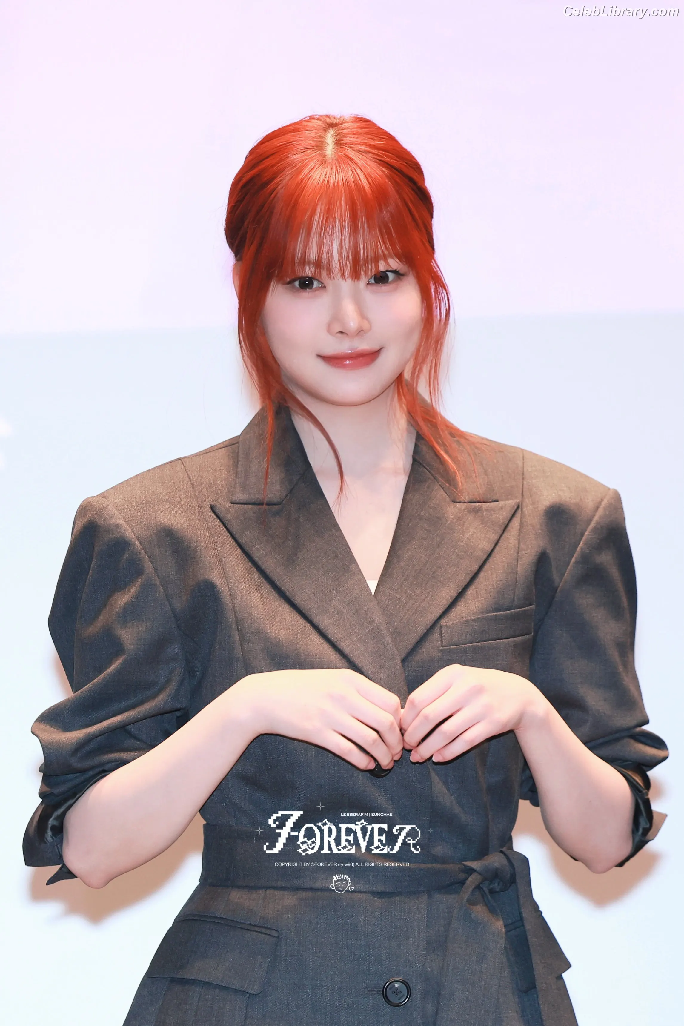 Hong Eunchae 홍은채 LESSERAFIM photo 2 of 991