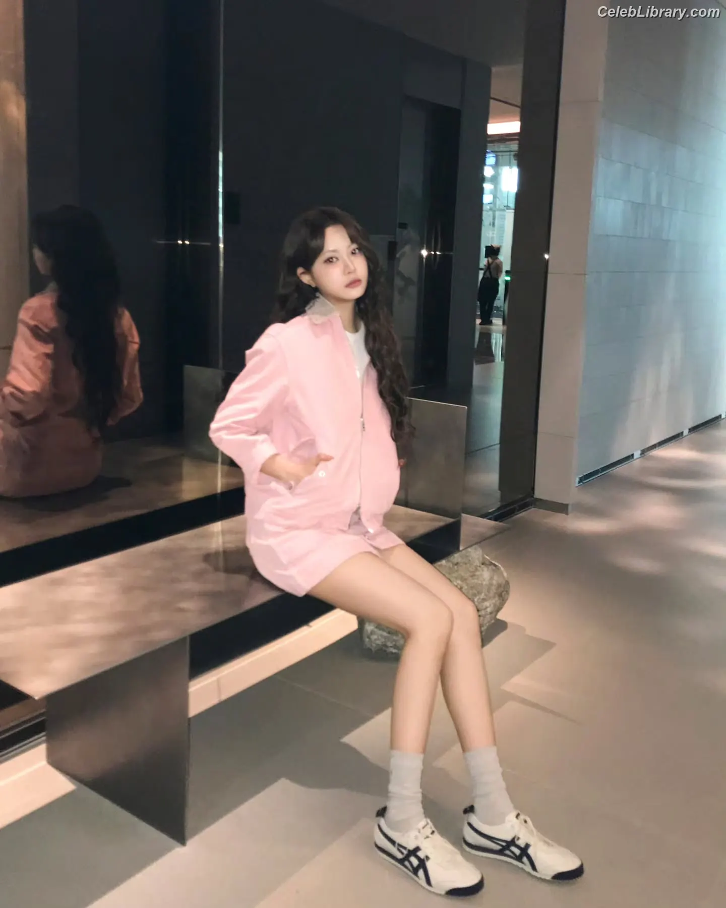 Hong Eunchae 홍은채 LESSERAFIM photo 14 of 991
