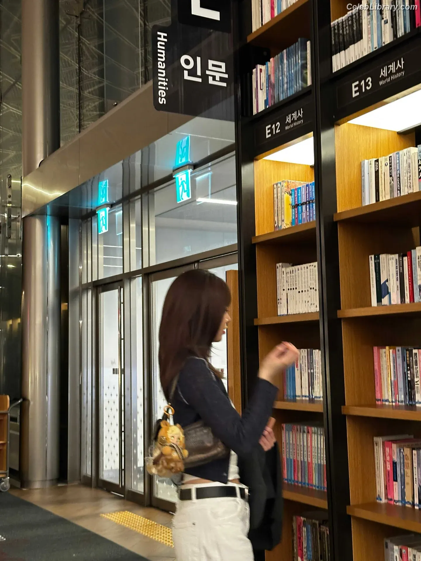 Hong Eunchae 홍은채 LESSERAFIM photo 9 of 991