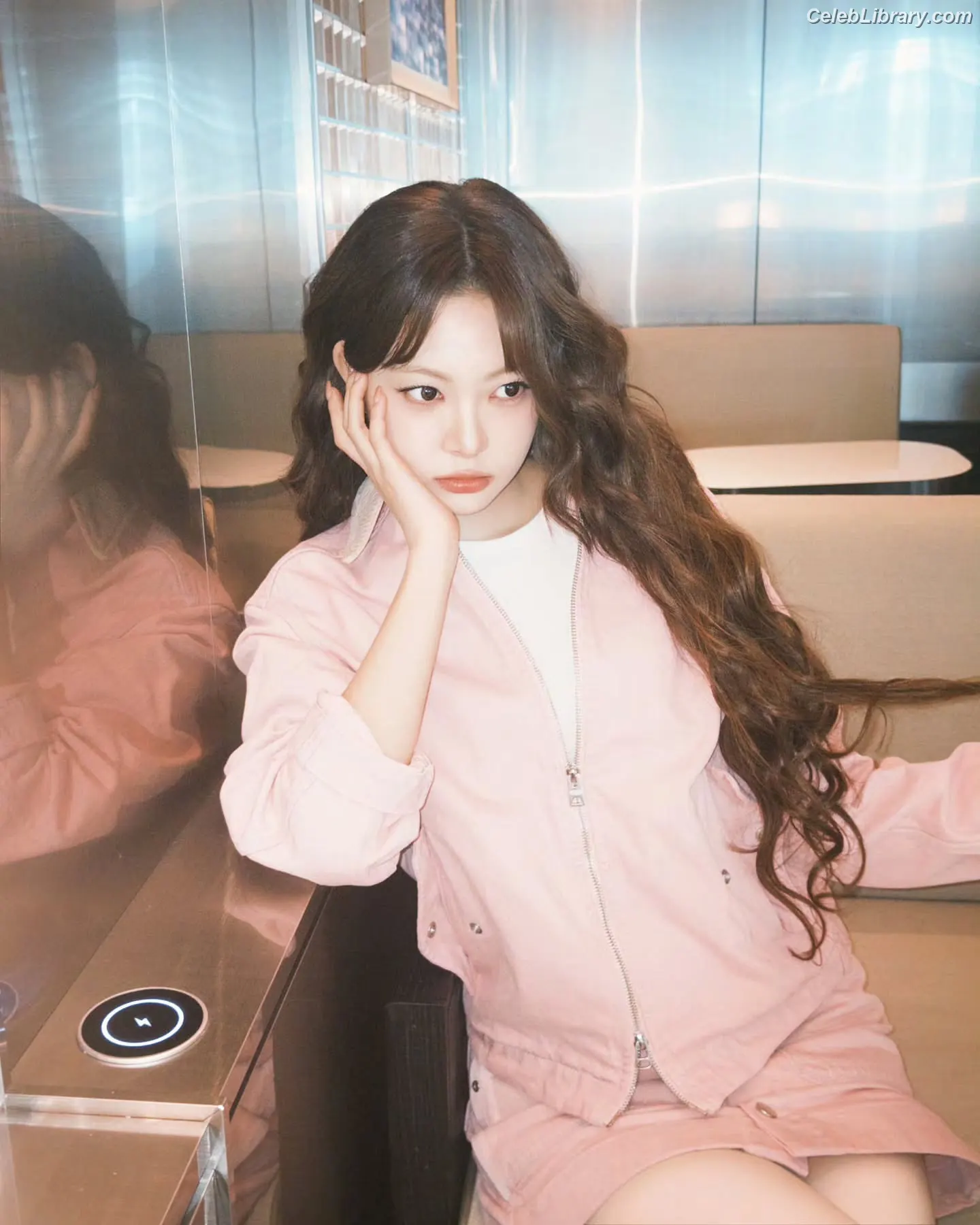 Hong Eunchae 홍은채 LESSERAFIM photo 10 of 991