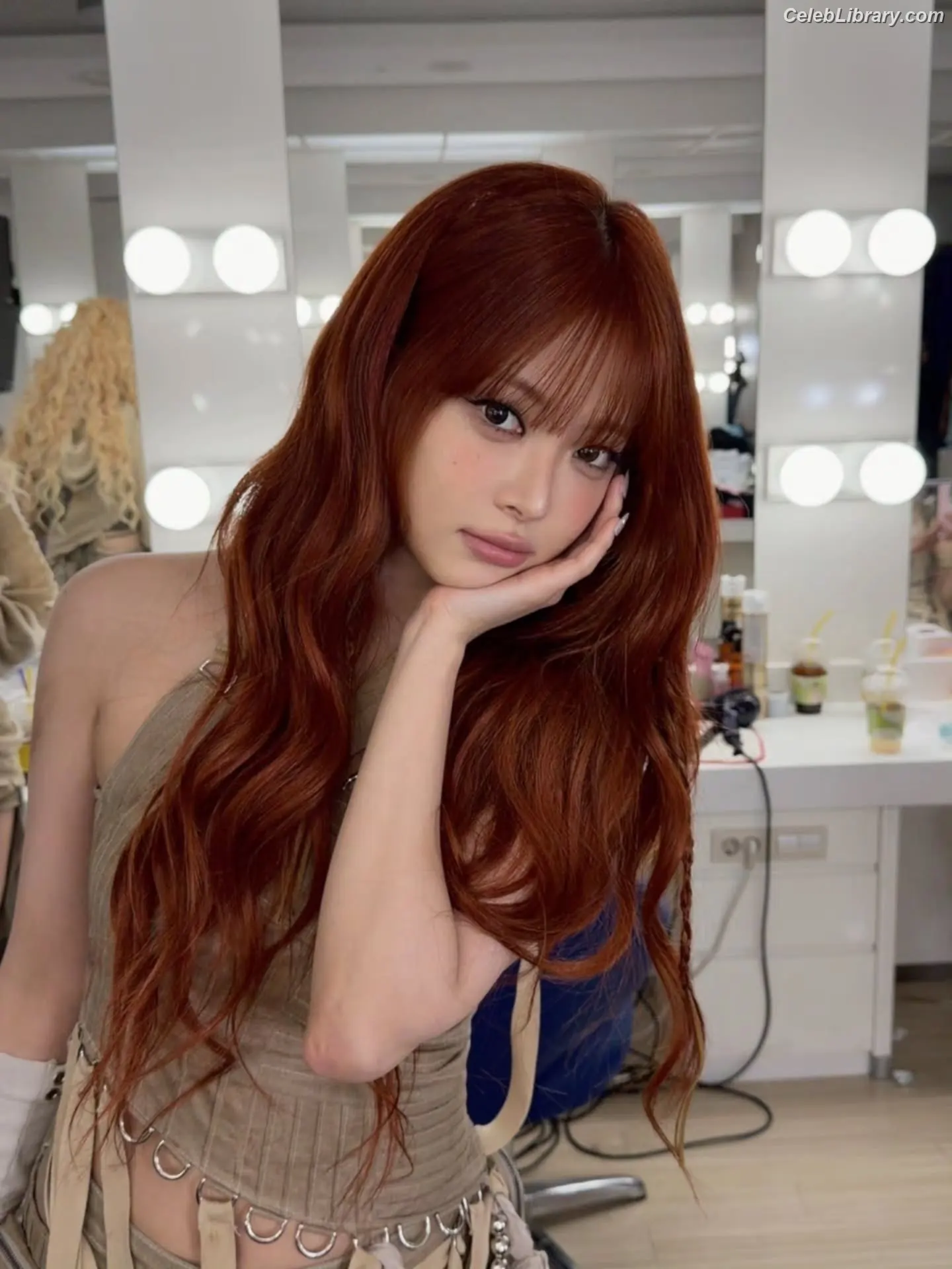 Hong Eunchae 홍은채  LESSERAFIM photo 1 of 991