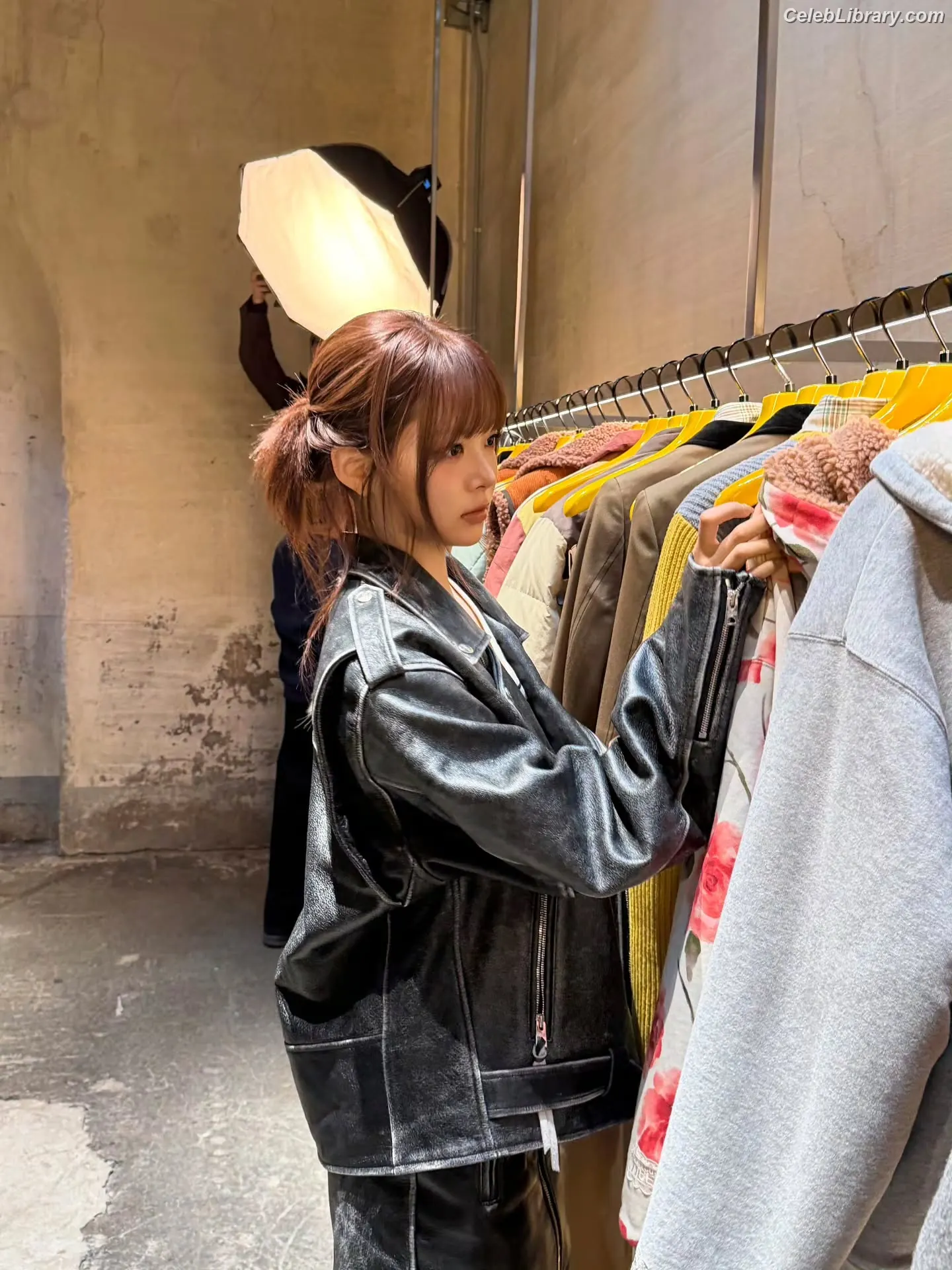 Hong Eunchae 홍은채  LESSERAFIM photo 10 of 991