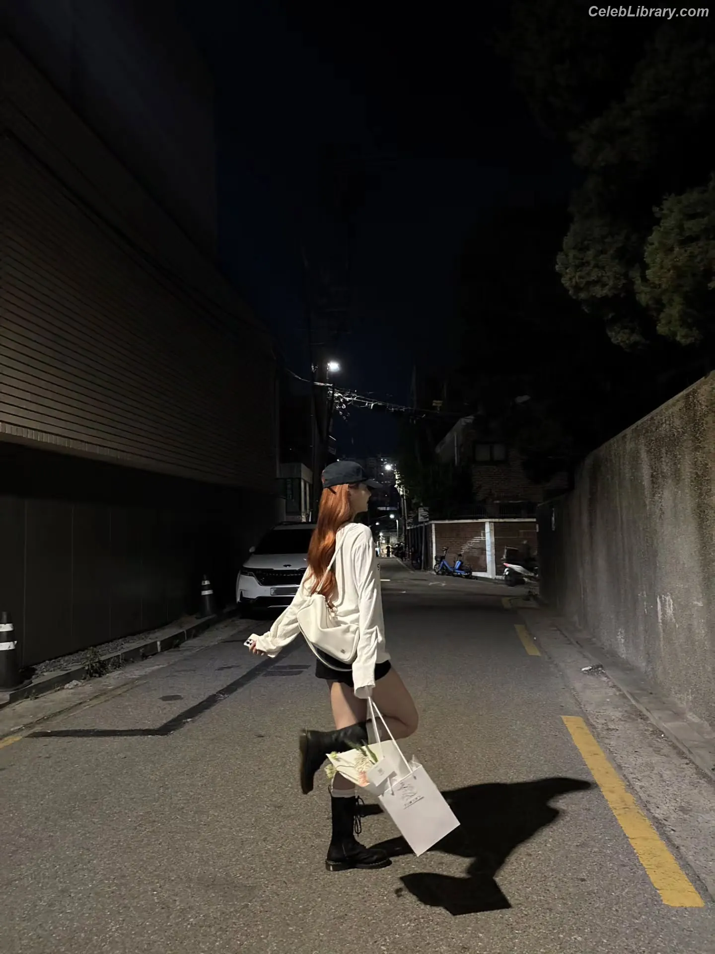 Hong Eunchae 홍은채  LESSERAFIM photo 17 of 991