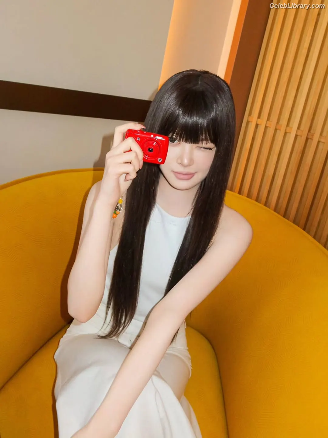 Hong Eunchae 홍은채  LESSERAFIM photo 24 of 991