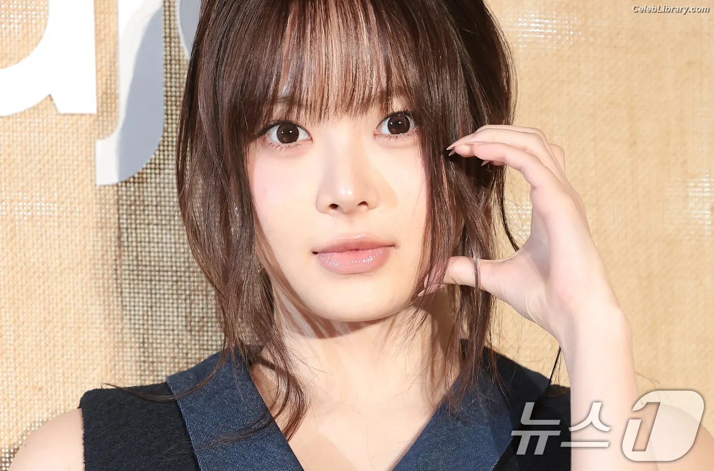 Hong Eunchae 홍은채 LESSERAFIM photo 17 of 991