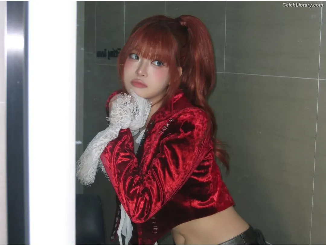 Hong Eunchae 홍은채 LESSERAFIM photo 19 of 991