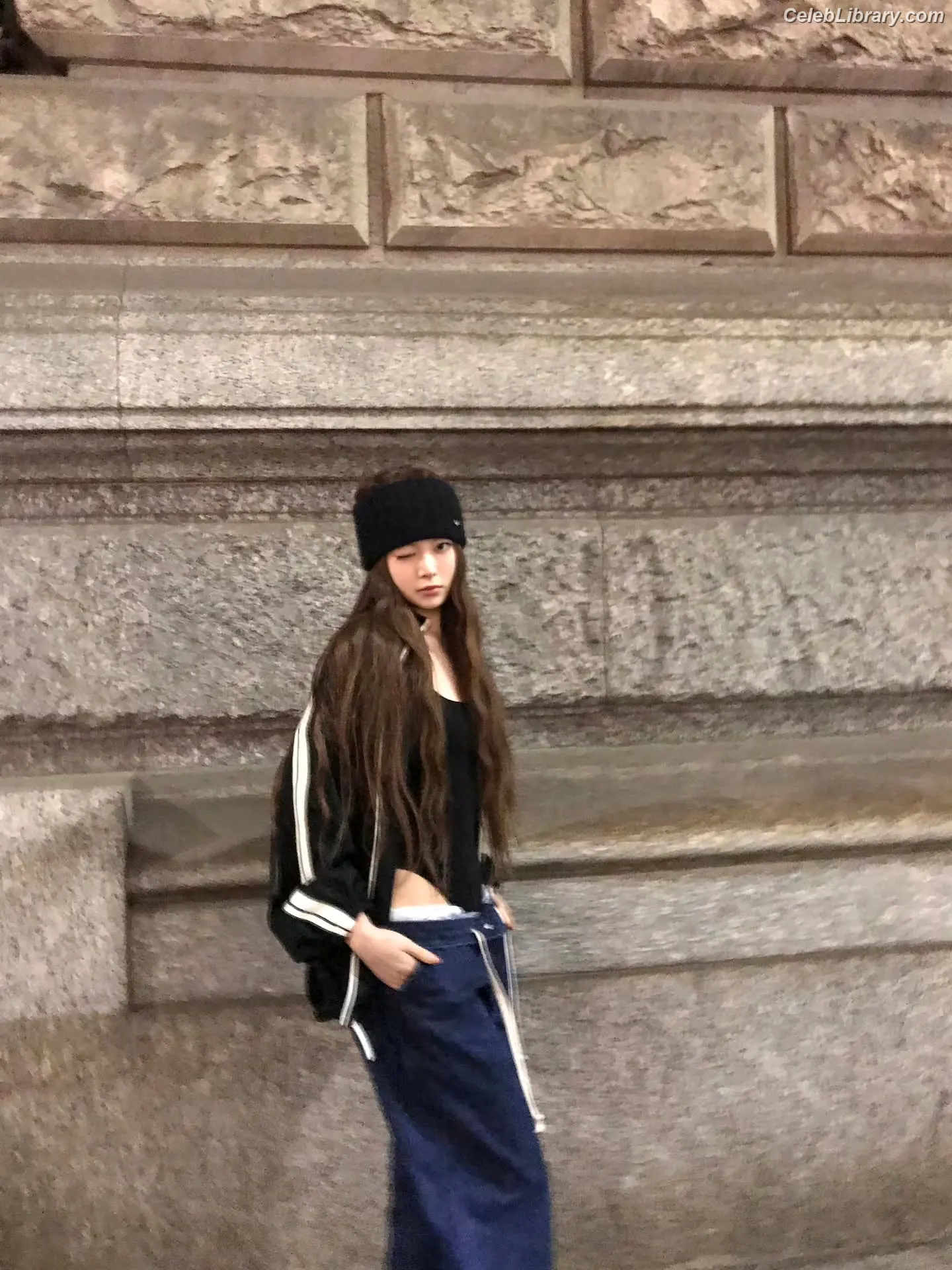 Hong Eunchae 홍은채  LESSERAFIM photo 9 of 991
