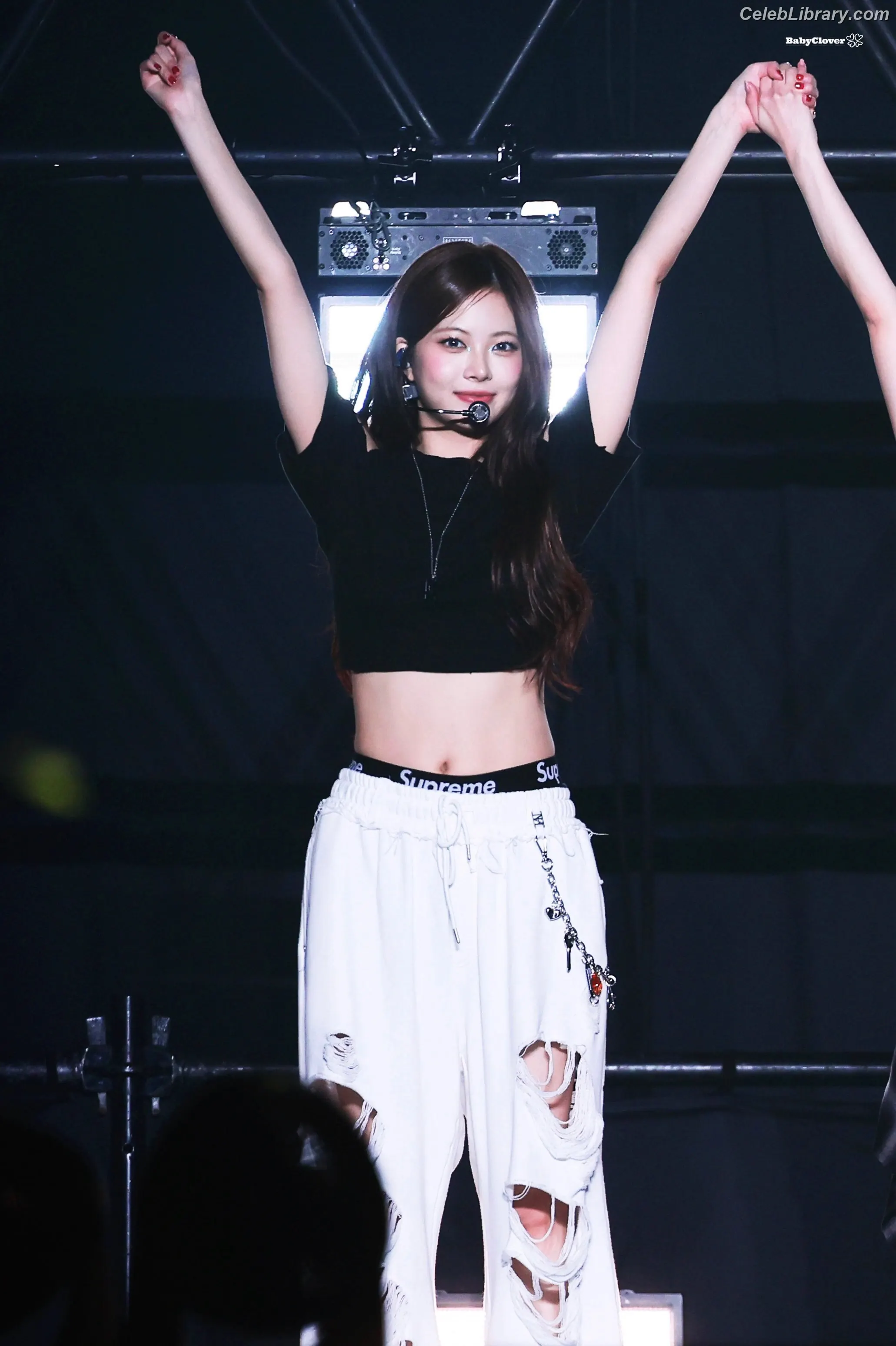 Hong Eunchae 홍은채 LESSERAFIM photo 24 of 991