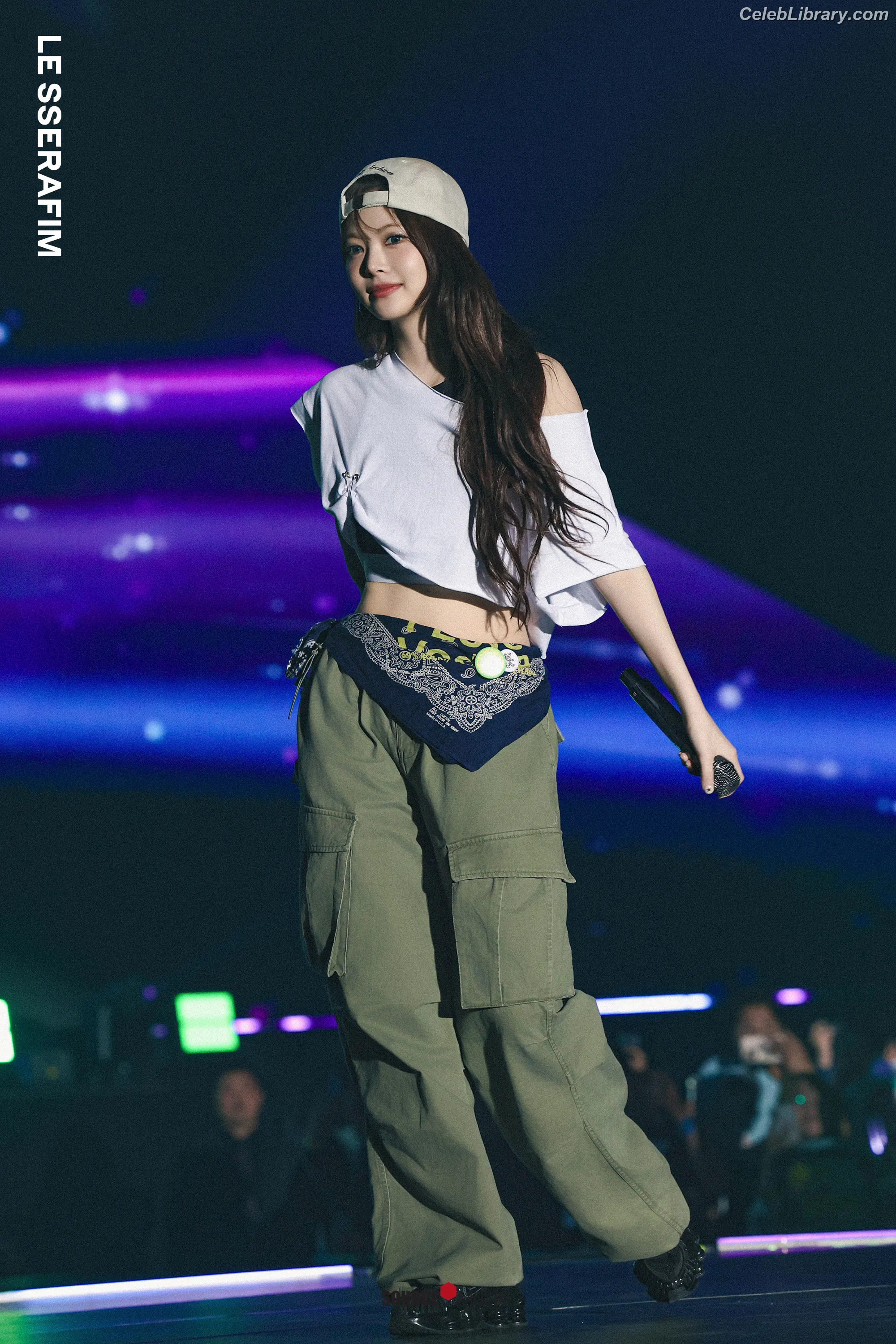 Hong Eunchae 홍은채  LESSERAFIM photo 1 of 991
