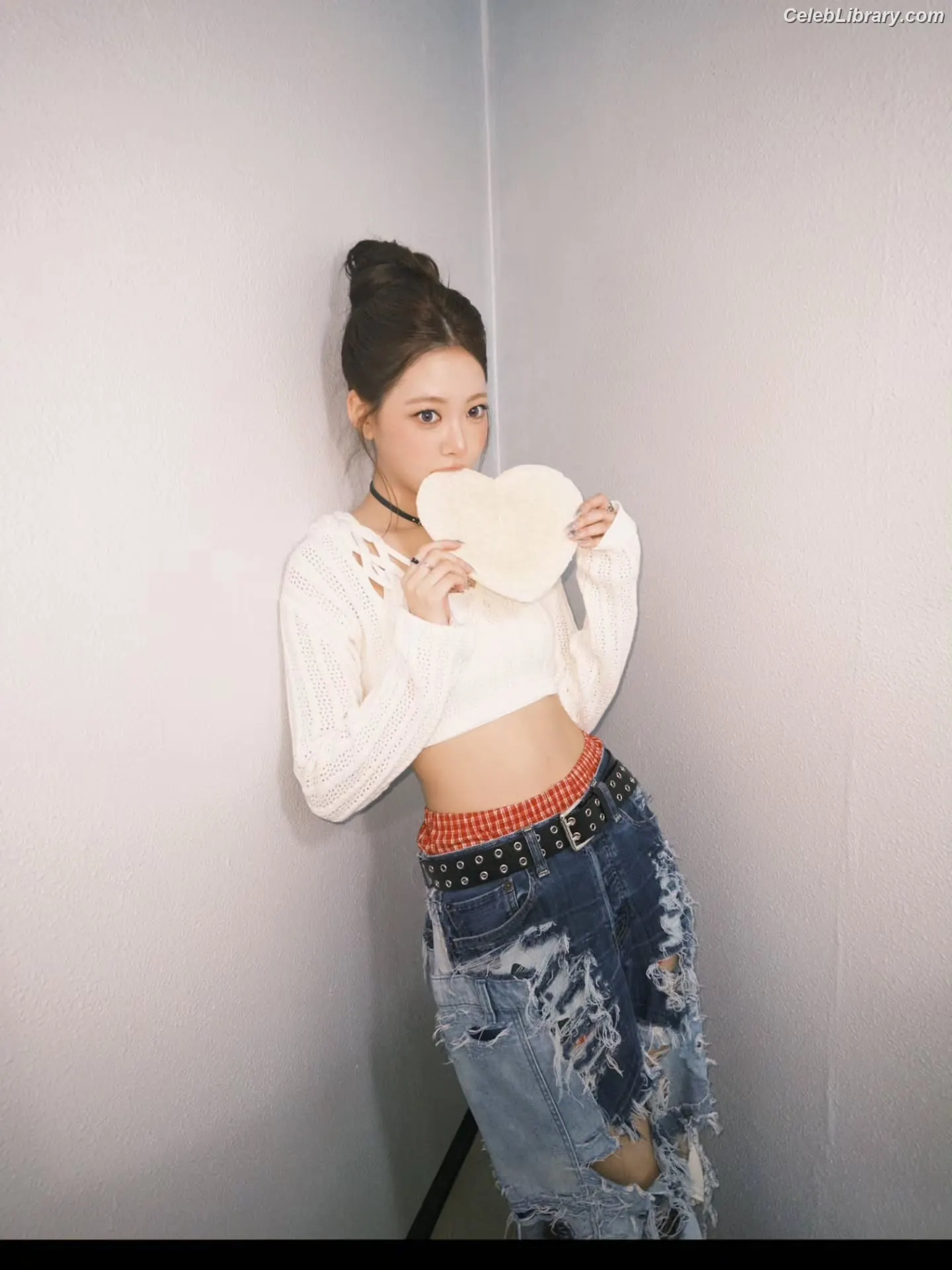 Hong Eunchae 홍은채  LESSERAFIM photo 13 of 991