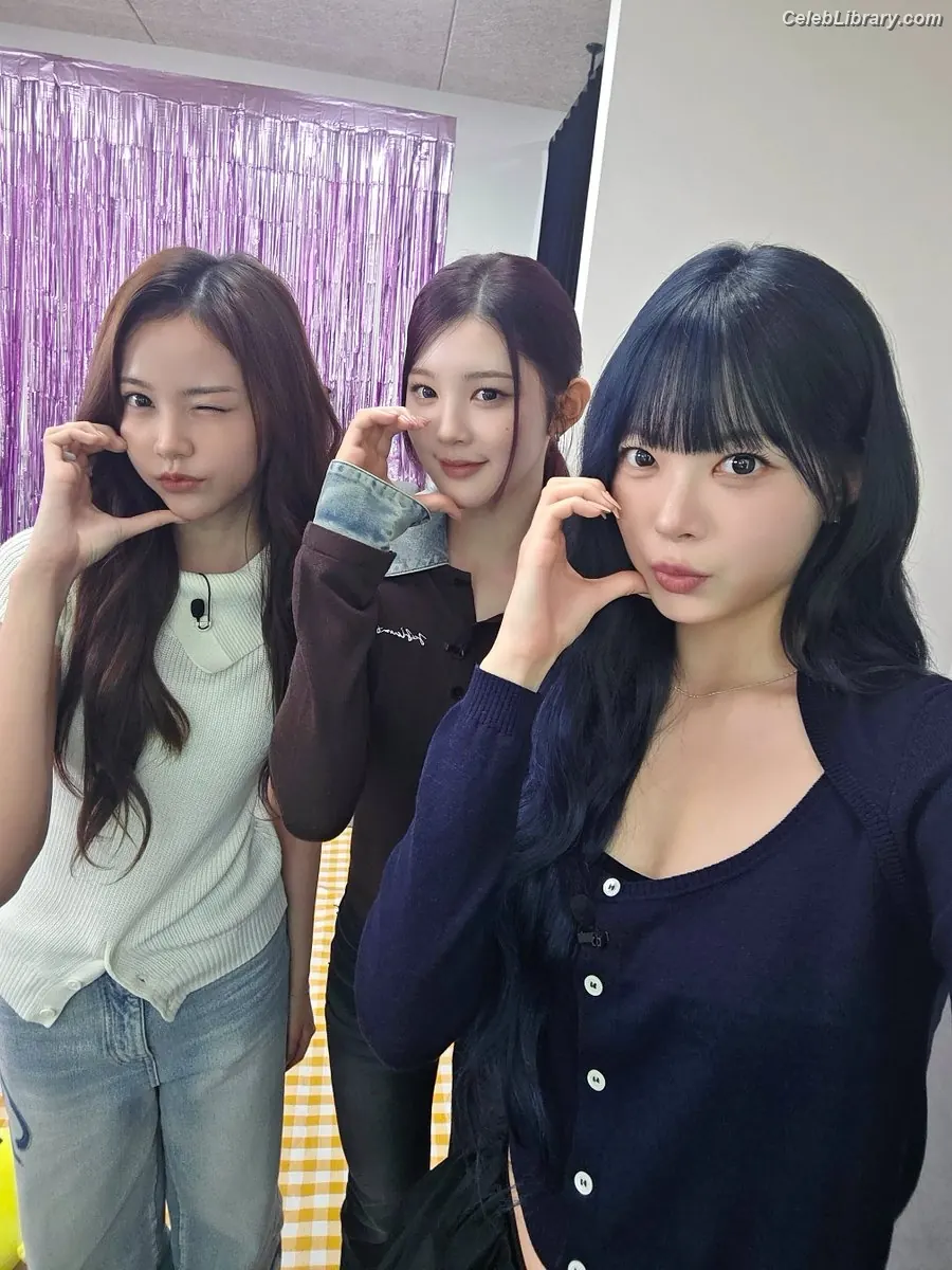 Hong Eunchae 홍은채  LESSERAFIM photo 14 of 991