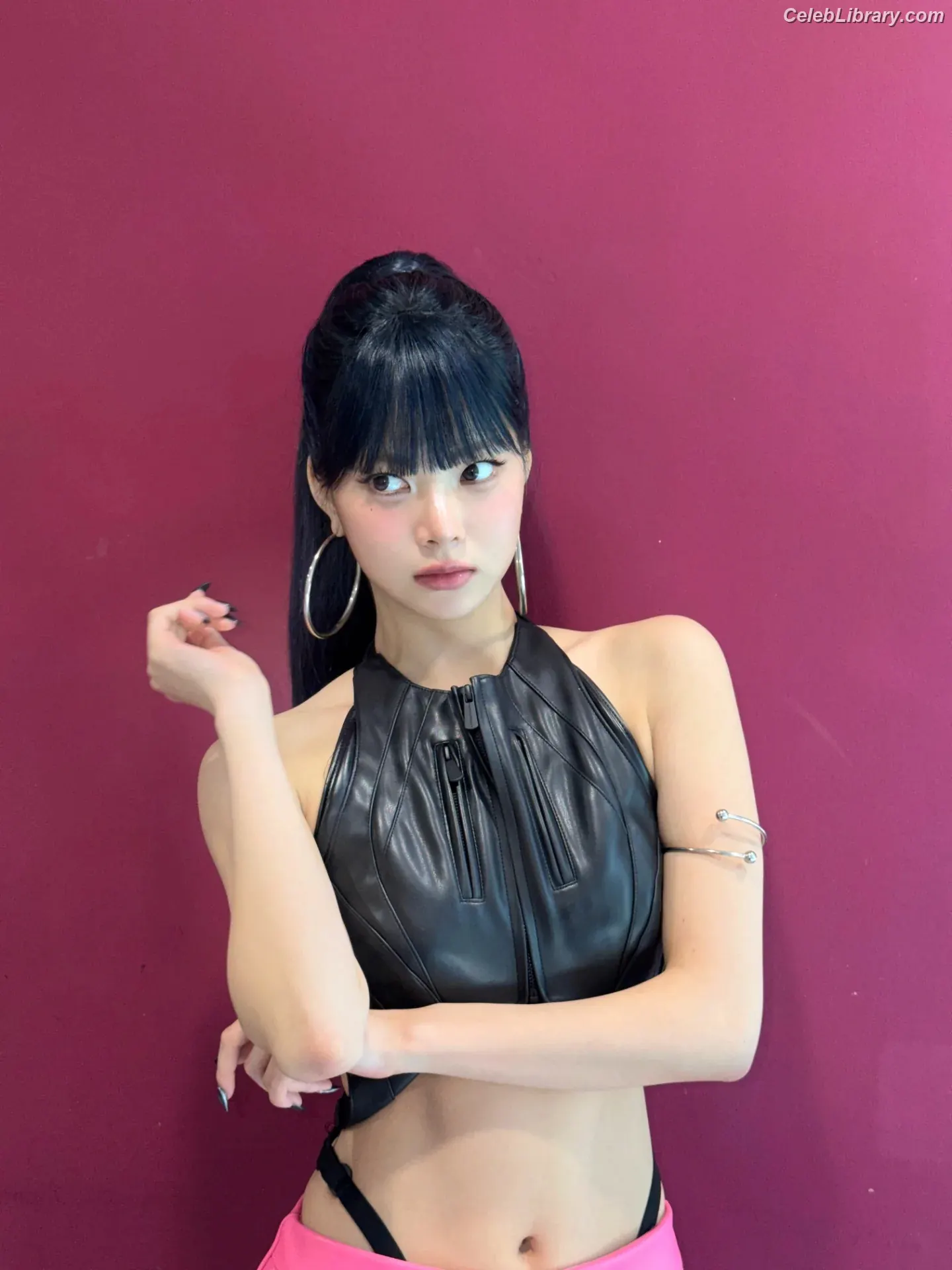 Hong Eunchae 홍은채  LESSERAFIM photo 11 of 991