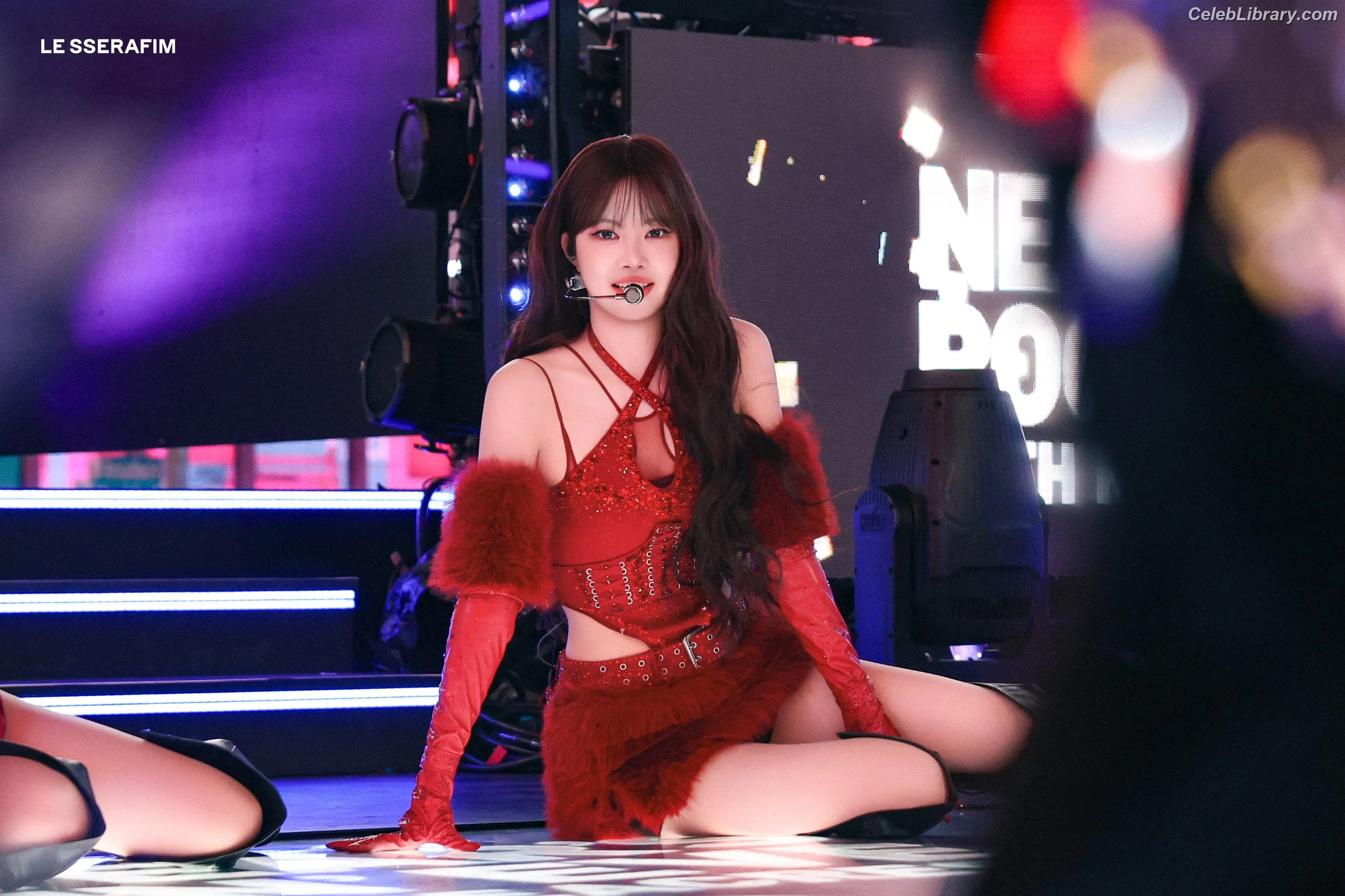 Hong Eunchae 홍은채  LESSERAFIM photo 22 of 991