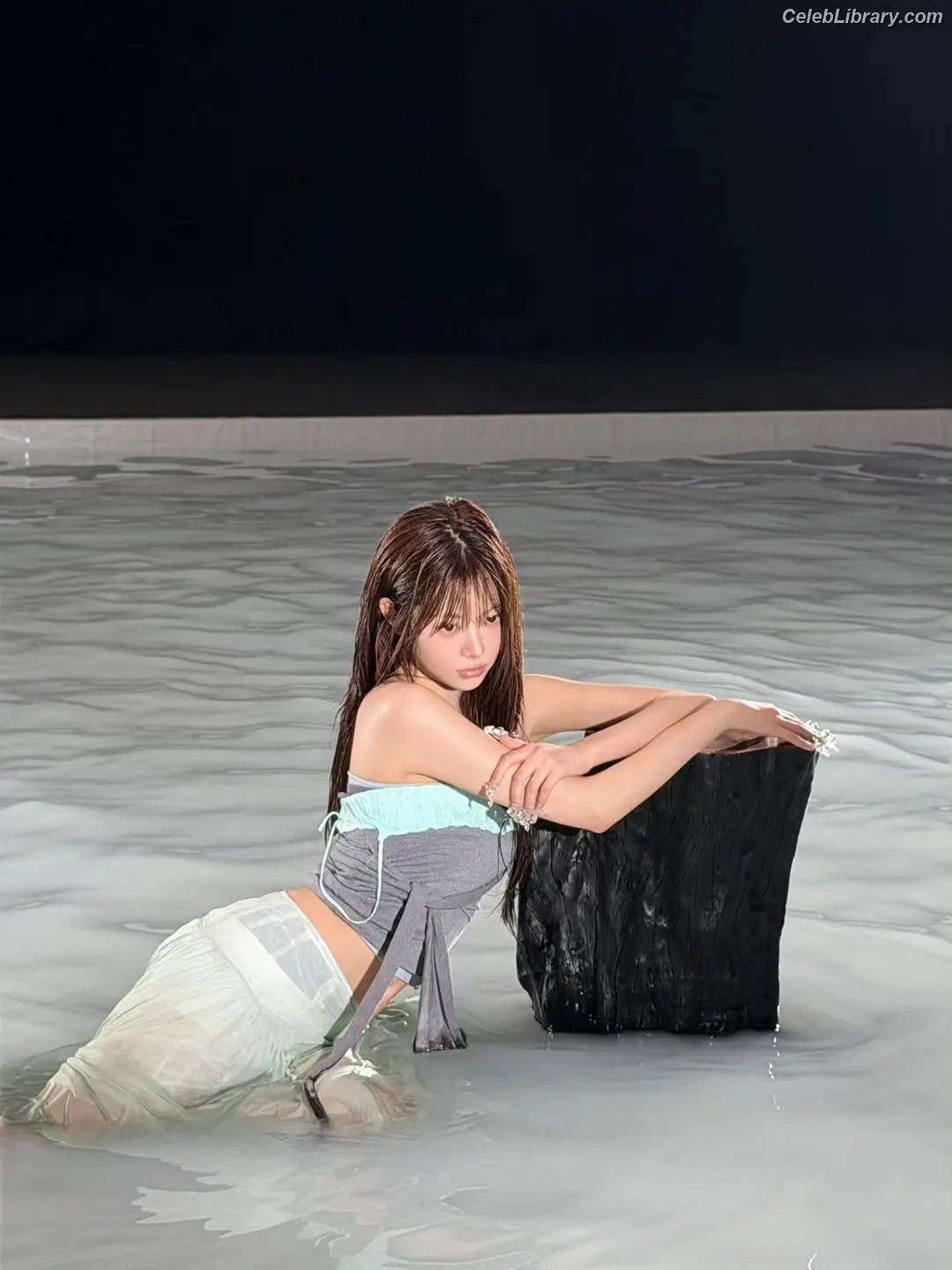 Hong Eunchae 홍은채  LESSERAFIM photo 2 of 991