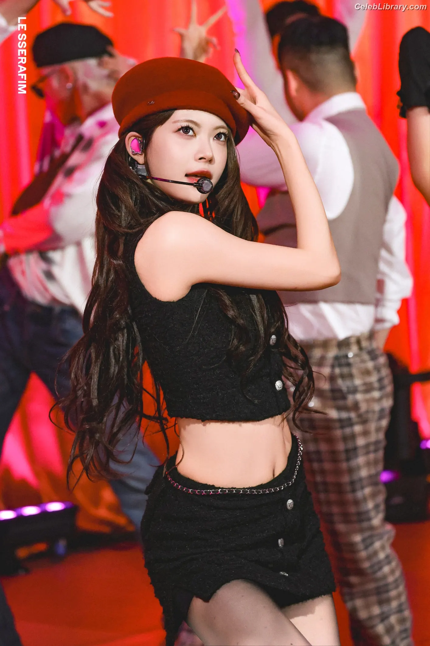 Hong Eunchae 홍은채  LESSERAFIM photo 14 of 991