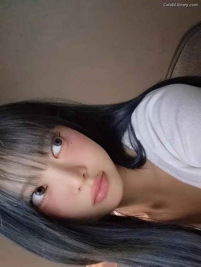Hong Eunchae 홍은채  LESSERAFIM photo 3 of 991