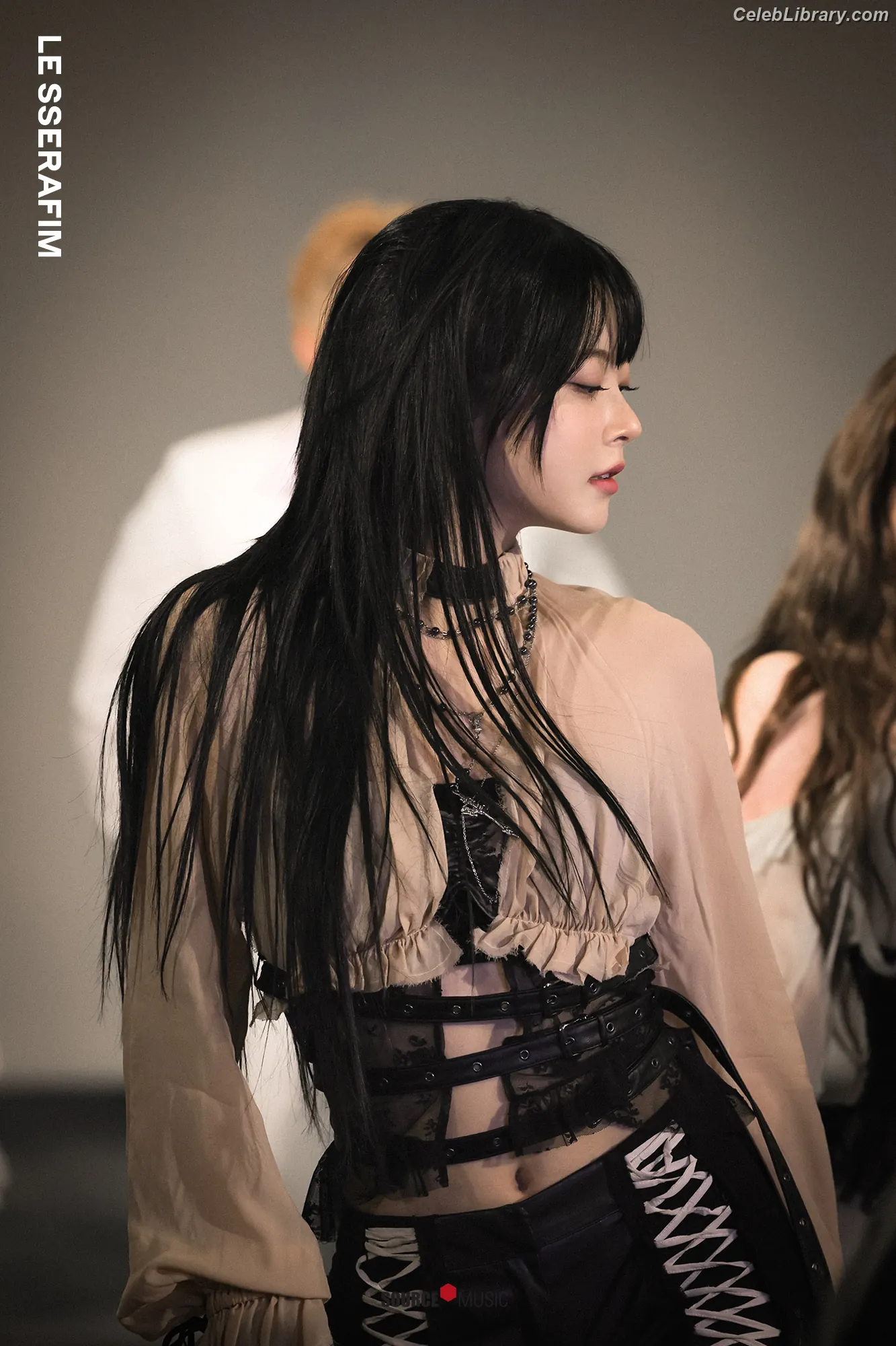 Hong Eunchae 홍은채 LESSERAFIM photo 19 of 991