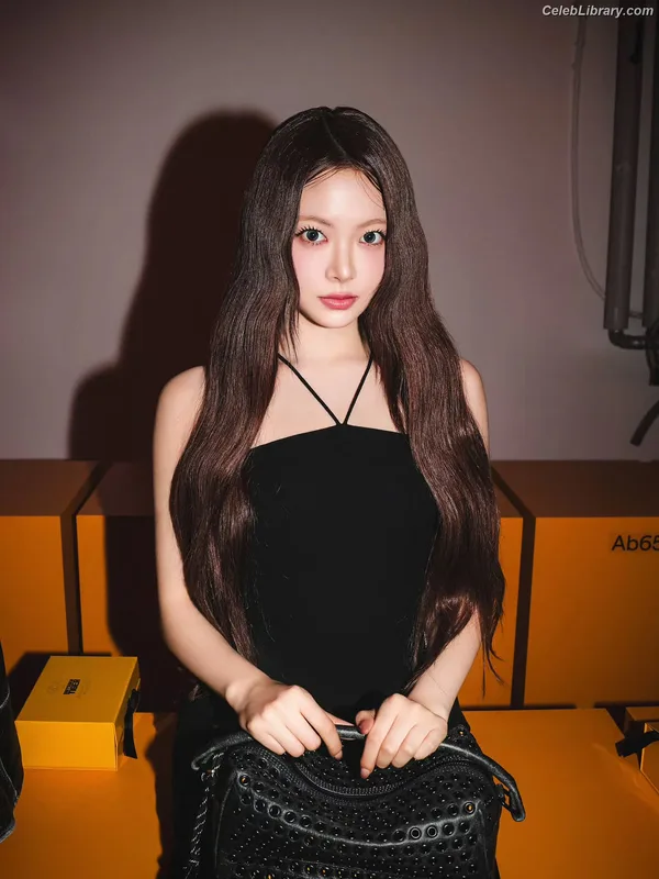 Hong Eunchae 홍은채 LESSERAFIM photo 10 of 992