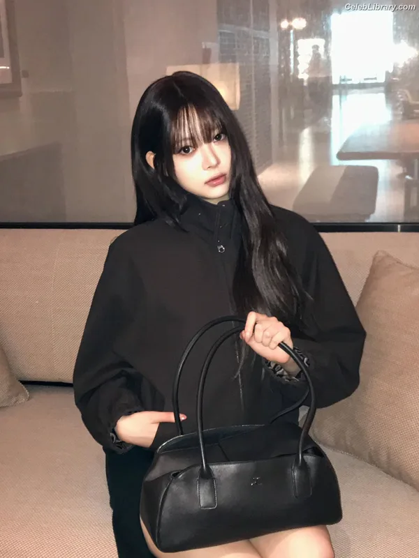 Hong Eunchae 홍은채 LESSERAFIM photo 13 of 992