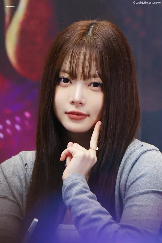 Hong Eunchae 홍은채 LESSERAFIM photo 17 of 992