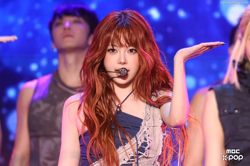 Hong Eunchae 홍은채  LESSERAFIM photo 11 of 992