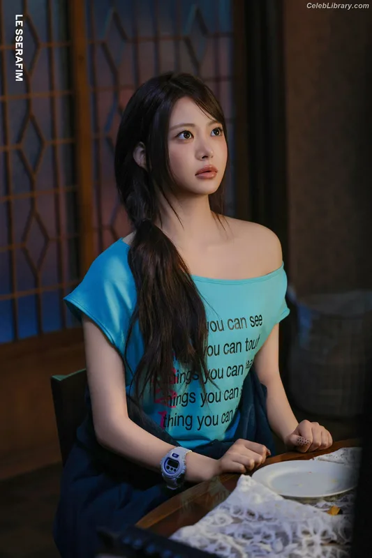 Hong Eunchae 홍은채  LESSERAFIM photo 12 of 992