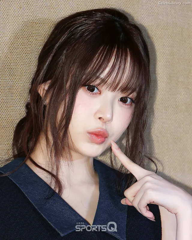 Hong Eunchae 홍은채  LESSERAFIM photo 16 of 992
