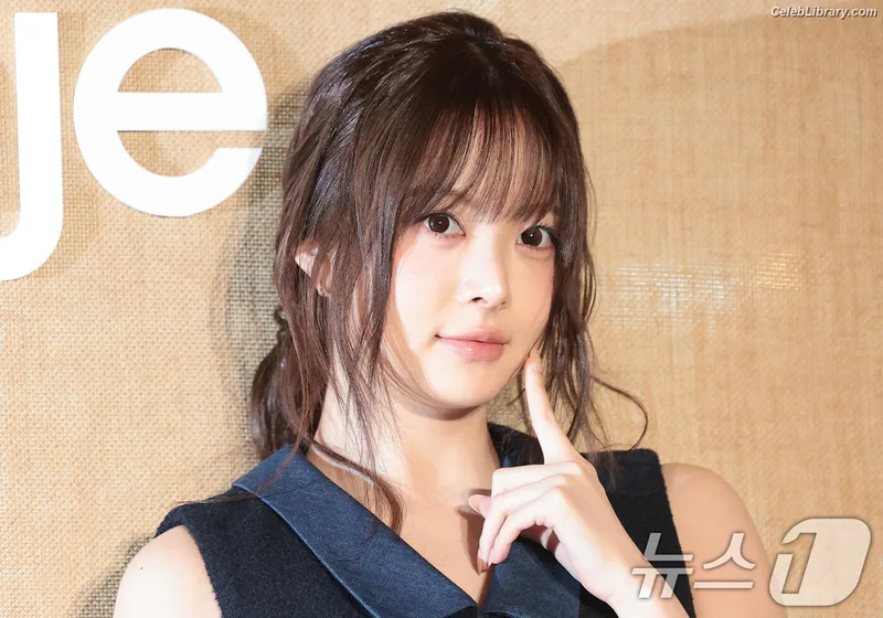 Hong Eunchae 홍은채  LESSERAFIM photo 11 of 992