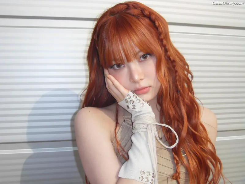 Hong Eunchae 홍은채  LESSERAFIM photo 5 of 992