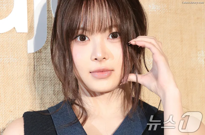 Hong Eunchae 홍은채  LESSERAFIM photo 17 of 992