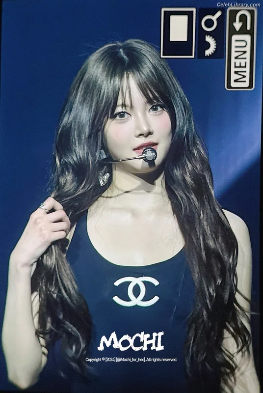 Hong Eunchae 홍은채 LESSERAFIM photo 9 of 992