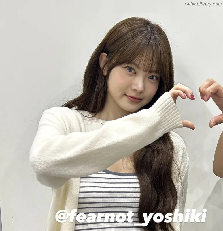 Hong Eunchae 홍은채 LESSERAFIM photo 21 of 992