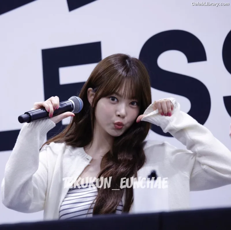 Hong Eunchae 홍은채 LESSERAFIM photo 6 of 992